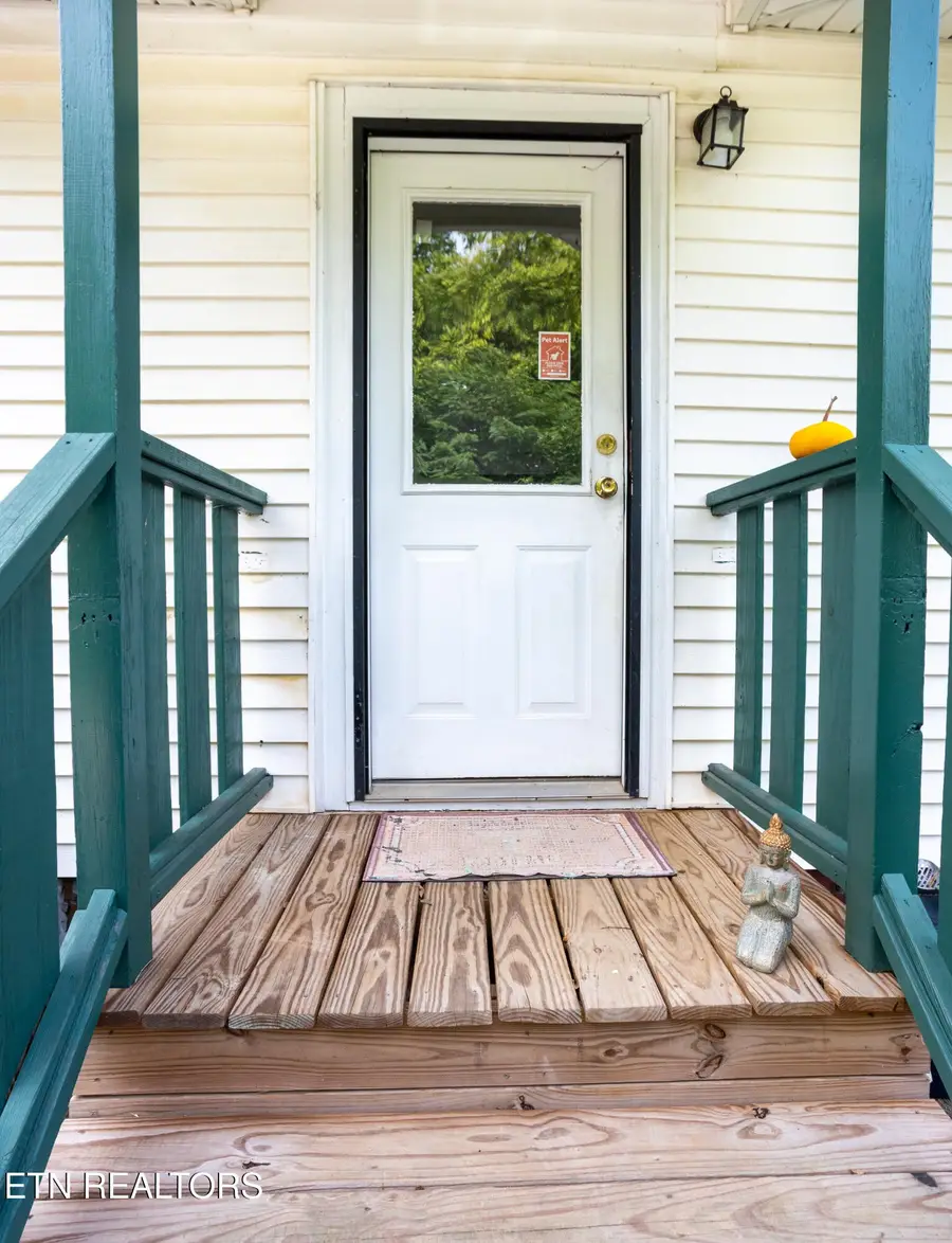 609 W Inskip Drive, Knoxville, TN 37912 - #2