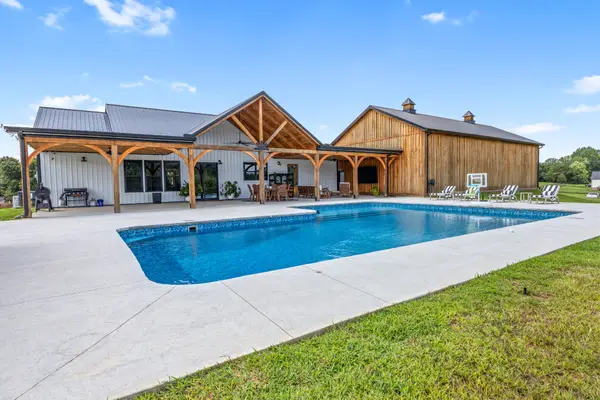 1439 Ridge Road, Charlotte, TN 37036