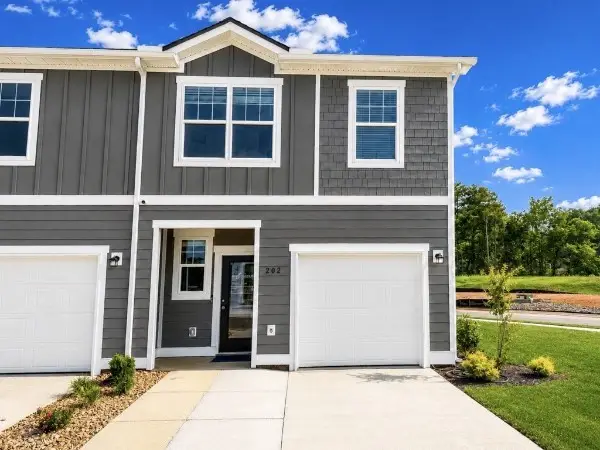 219 Darlington Drive, Dickson, TN 37055