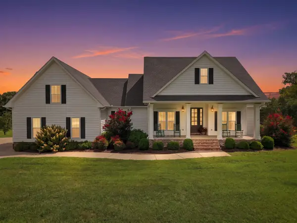 9043 Cross Plains Rd, White House, TN 37188