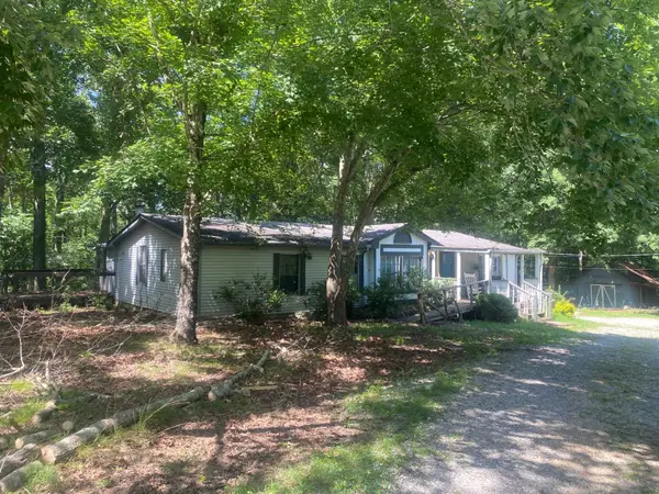 6183 Parker Rd, Lyles, TN 37098