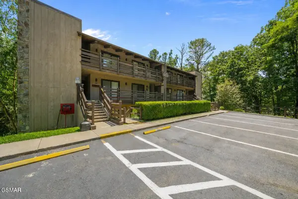 1081 Cove Road #APT 1011, Sevierville, TN 37876