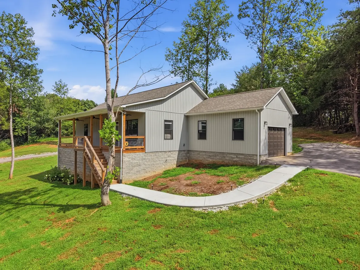 70 River Oaks Dr, Sparta, TN 38583 - #1