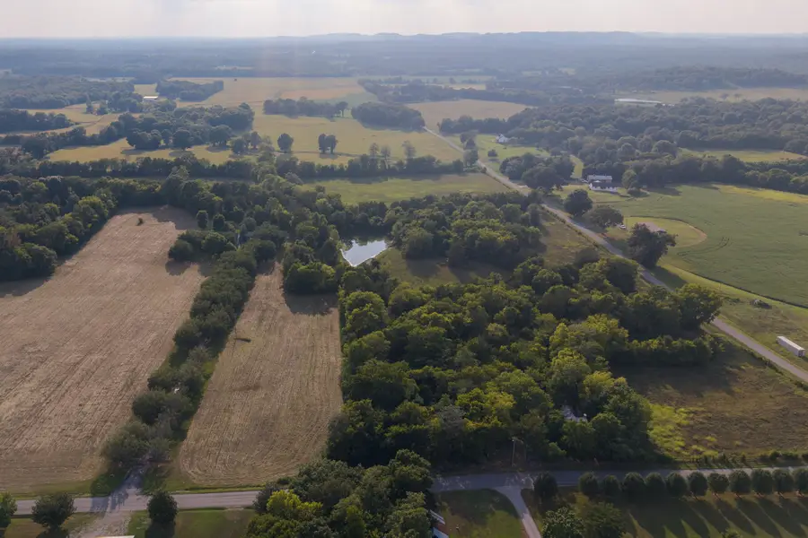 975 Haunt Hollow Rd, Unionville, TN 37180 - #3