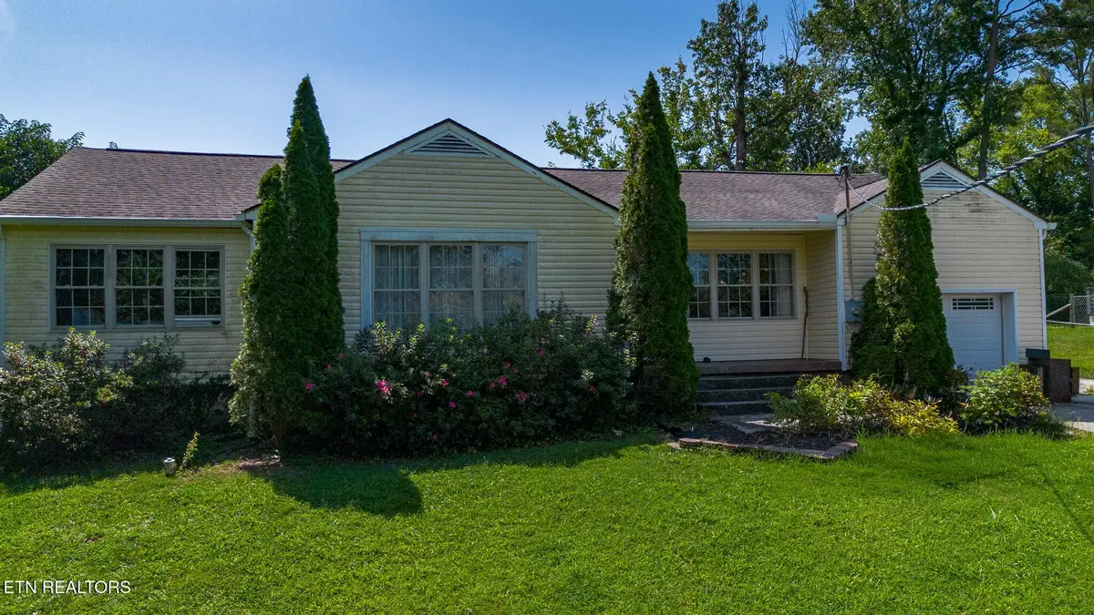 1120 Old N Kentucky St, Kingston, TN 37763 - #1