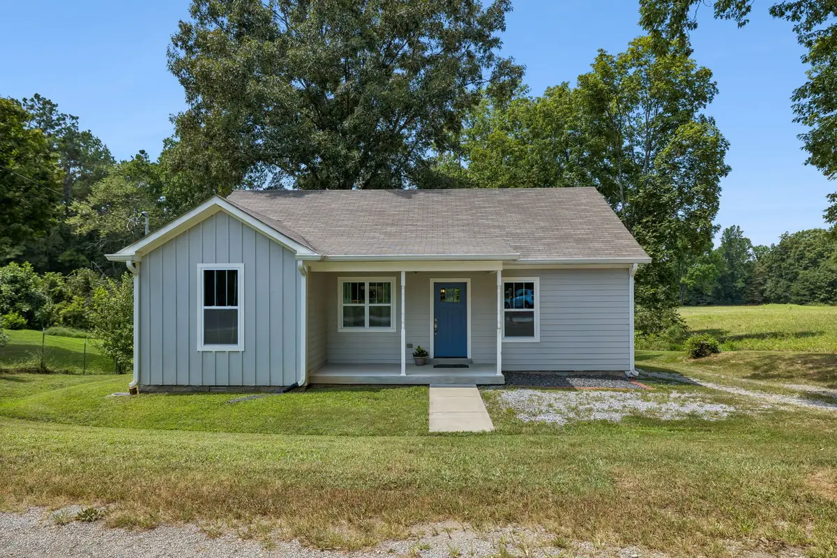 10124 Bee Branch Rd, Bon Aqua, TN 37025 - #1