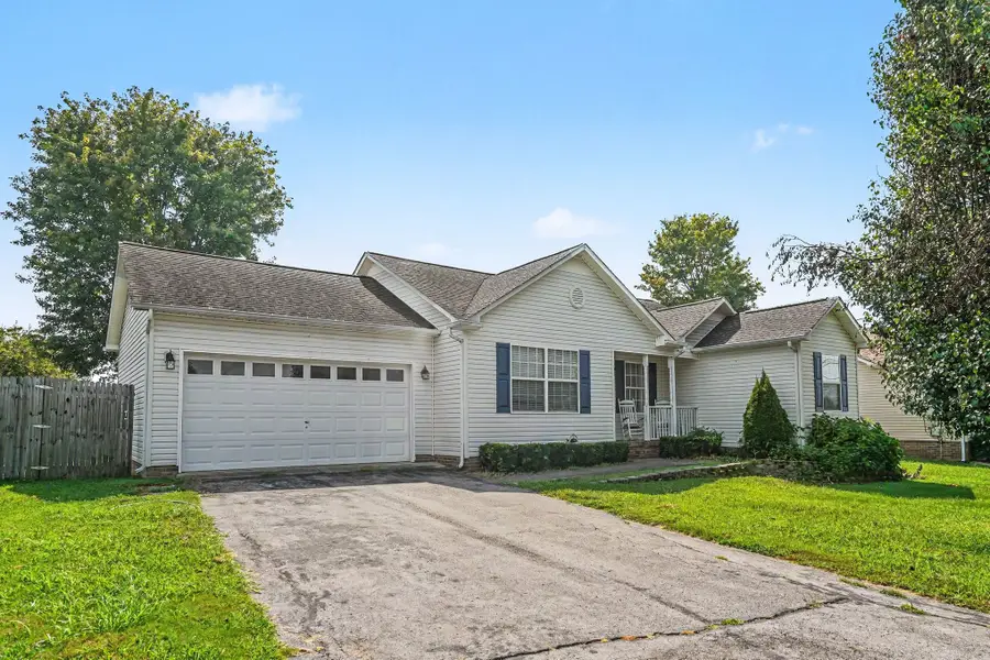916 Creekview Dr, Columbia, TN 38401 - #2