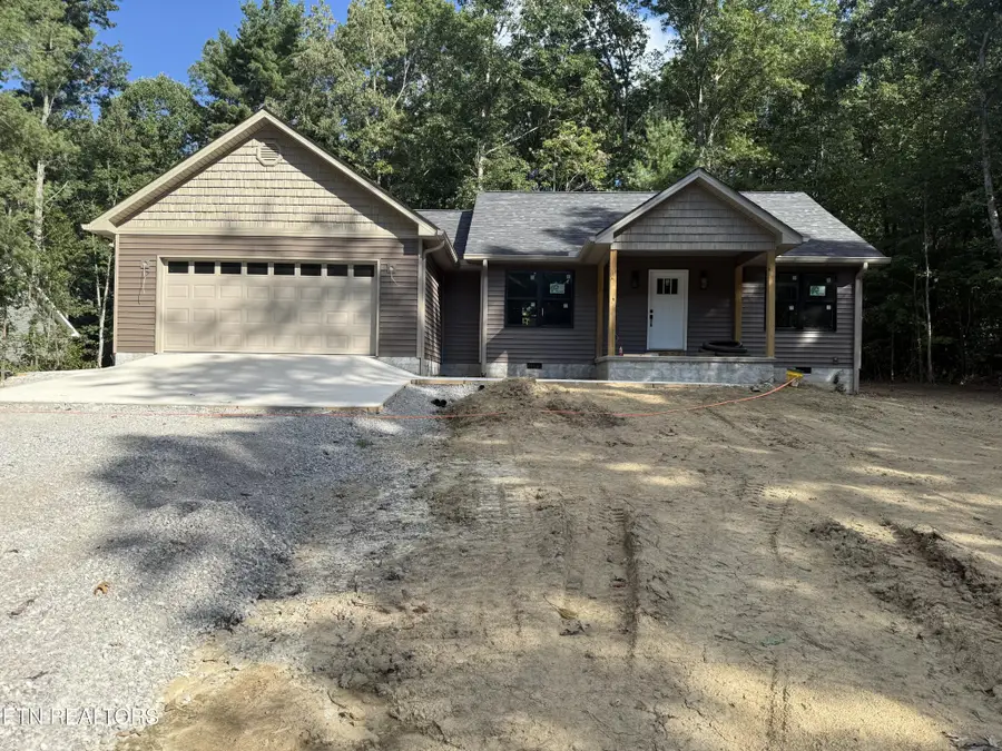 2075 Allardt Tinch Rd, Jamestown, TN 38556 - #2
