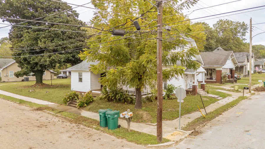 201 Fairgrounds St N, Jackson, TN 38301 - #2