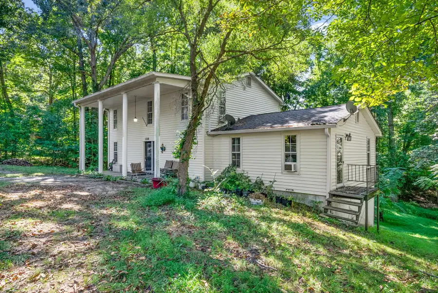 1218 Spring St, Dover, TN 37058 - #3