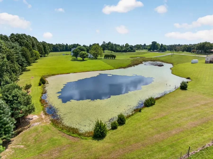 1561 Old Bon Air Rd, Sparta, TN 38583 - #2