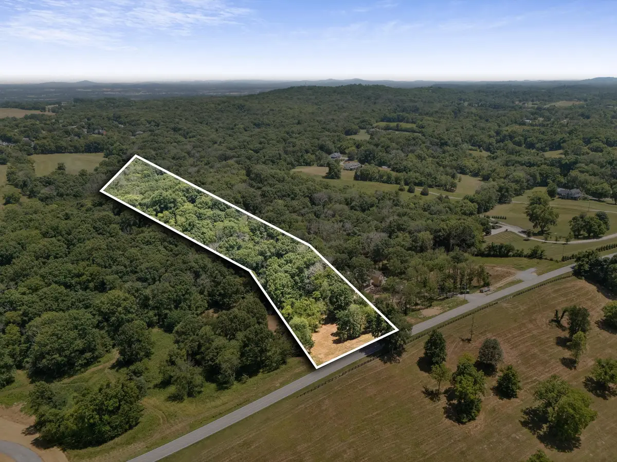 949 Palmer Rd, Lebanon, TN 37090 - #1