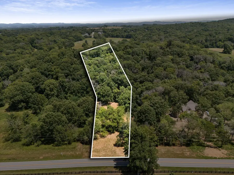 949 Palmer Rd, Lebanon, TN 37090 - #2
