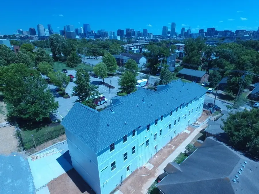 1812 Hermosa St, Nashville, TN 37208 - #2