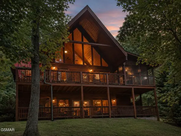 3085 Perry Circle Road, Sevierville, TN 37862