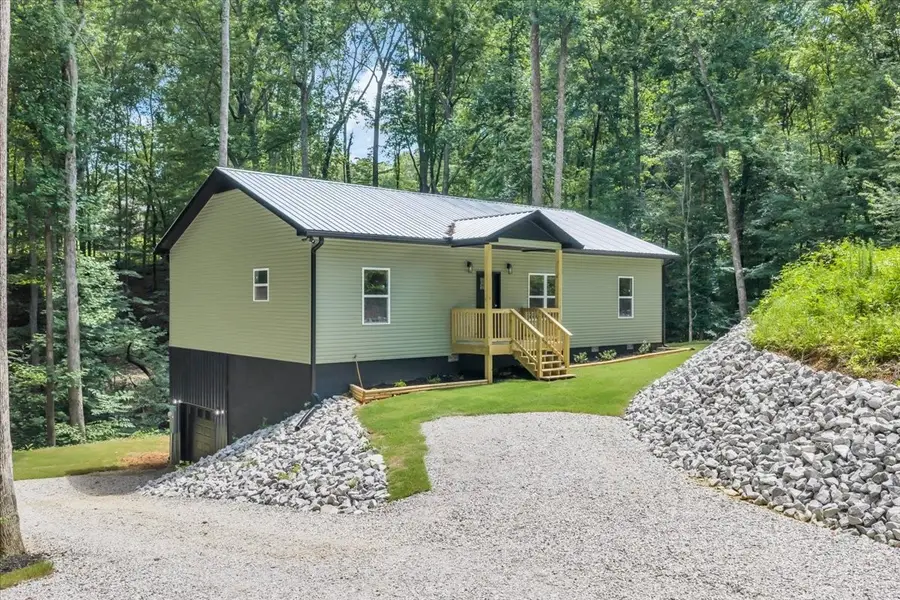 226 Woodland Way, Estill Springs, TN 37330 - #2
