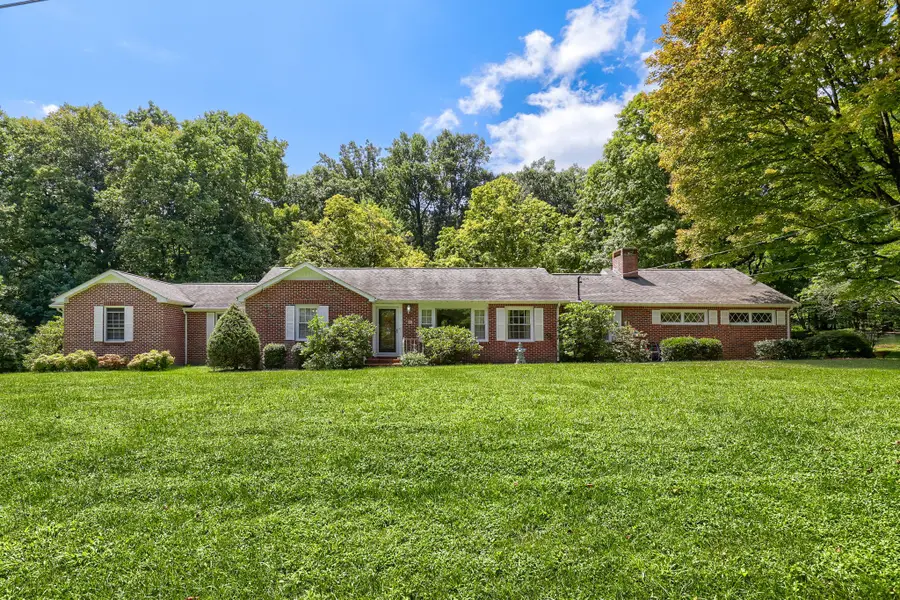 161 Kentucky Ave, Sewanee, TN 37375 - #3