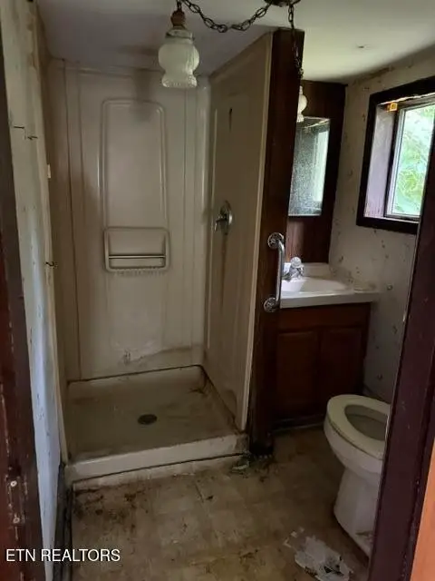 1901 Palos St, Athens, TN 37303 - #2