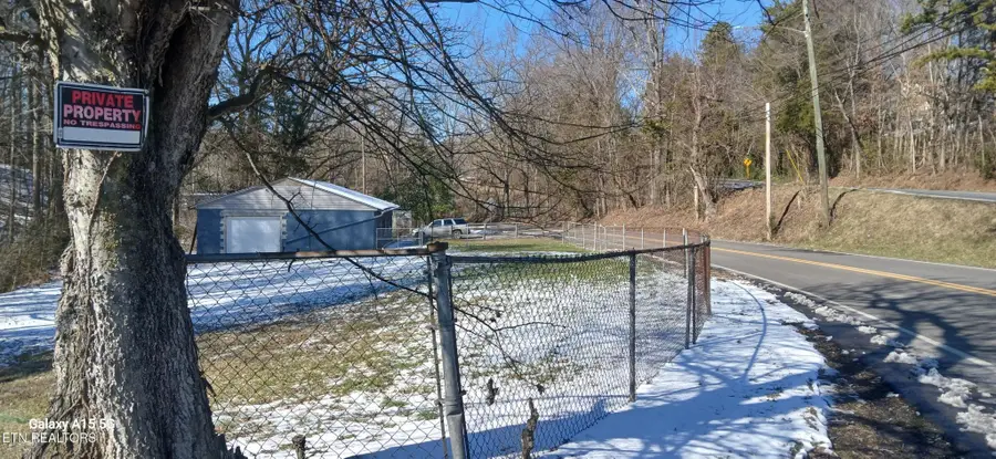 2405 Clearwater Rd, Athens, TN 37303 - #3