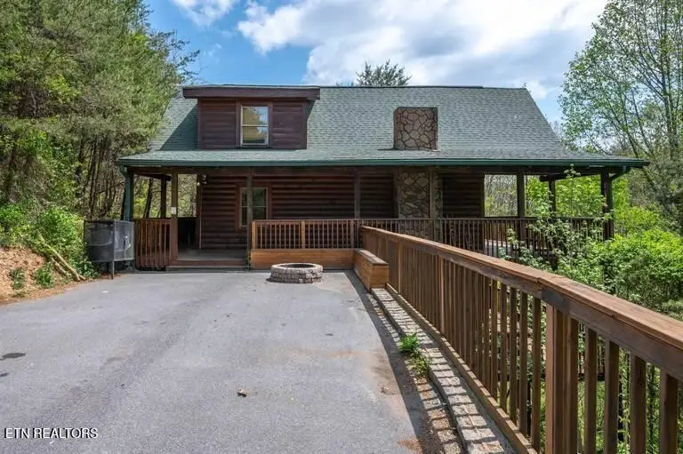 1979 E Mountain View Way, Pigeon Forge, TN 37876 - #2