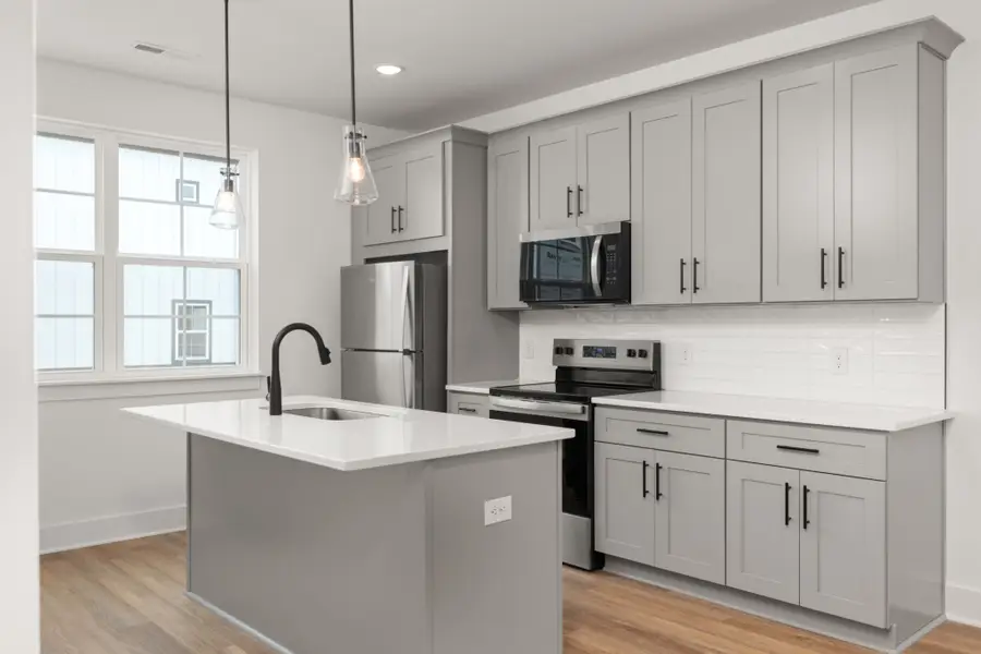 700 N Dupont Ave #201, Madison, TN 37115 - #2