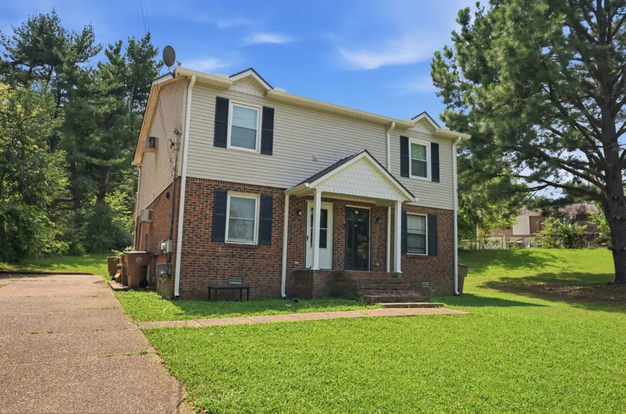 477 Ellenwood Dr, Nashville, TN 37211 - #3