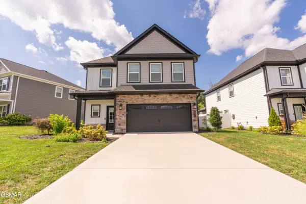 1722 Melton Meadows Drive, Maryville, TN 37803