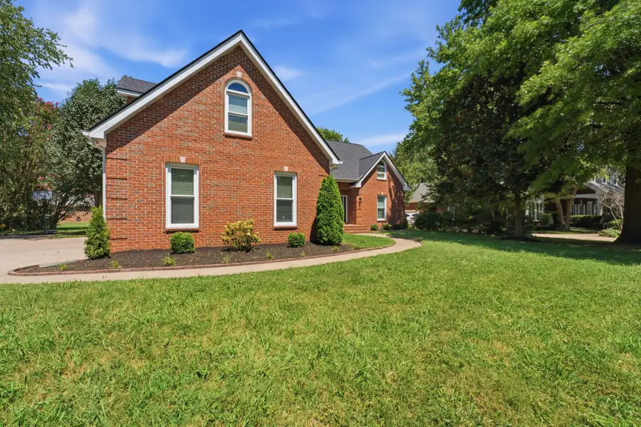 1622 Buckingham Dr, Murfreesboro, TN 37129 - #2