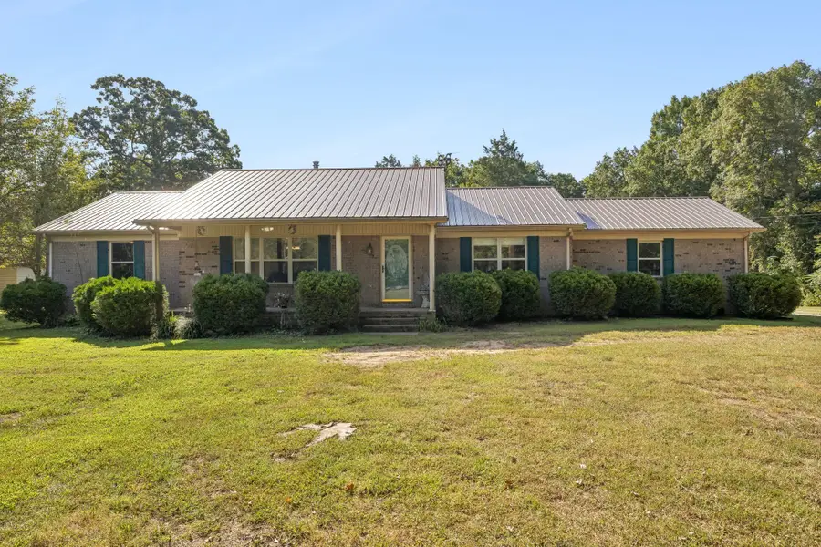 4737 Pyles Rd, Chapel Hill, TN 37034 - #2