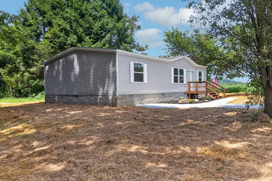 1498 Hensley Chapel Rd, Sparta, TN 38583 - #2