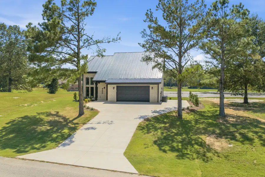 325 Golfview Ln, Decaturville, TN 38329 - #2