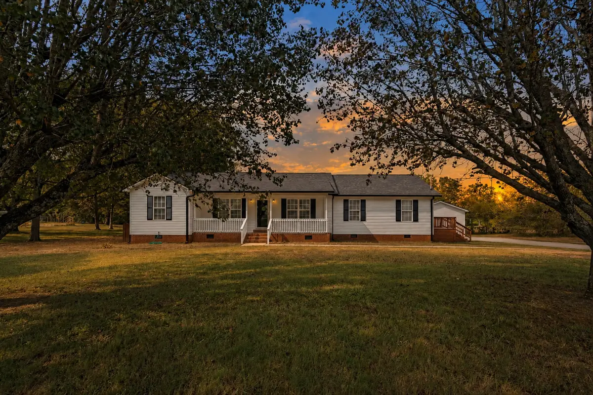 120 Whiteside Ln, Shelbyville, TN 37160 - #1