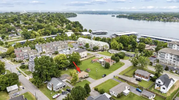 307 24th St, Old Hickory, TN 37138