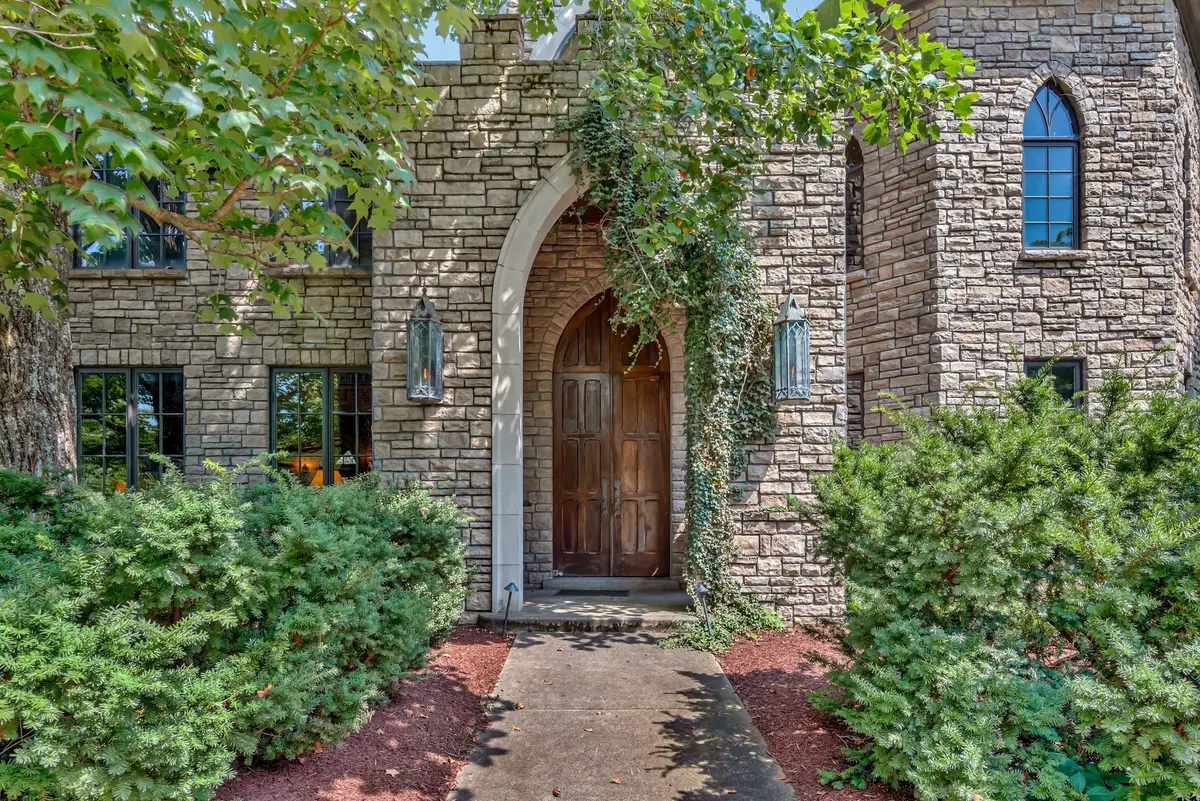 1108 Belle Meade Blvd, Nashville, TN 37205 - #1