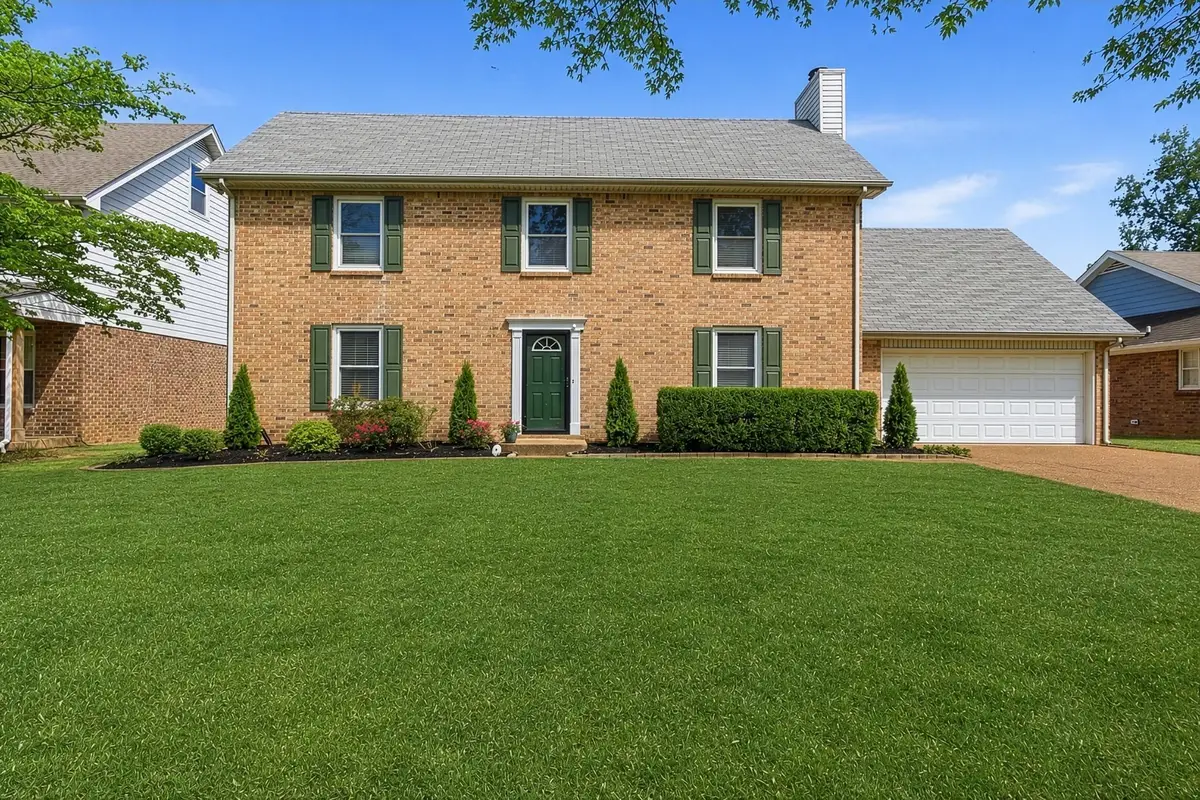 609 Sugartree Ln, Franklin, TN 37064 - #1