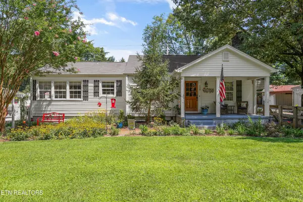 128 Lonas Drive, Maryville, TN 37803