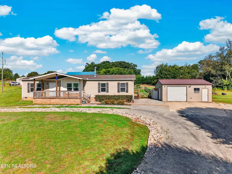 211 S Springview Rd, Maryville, TN 37801 - #2