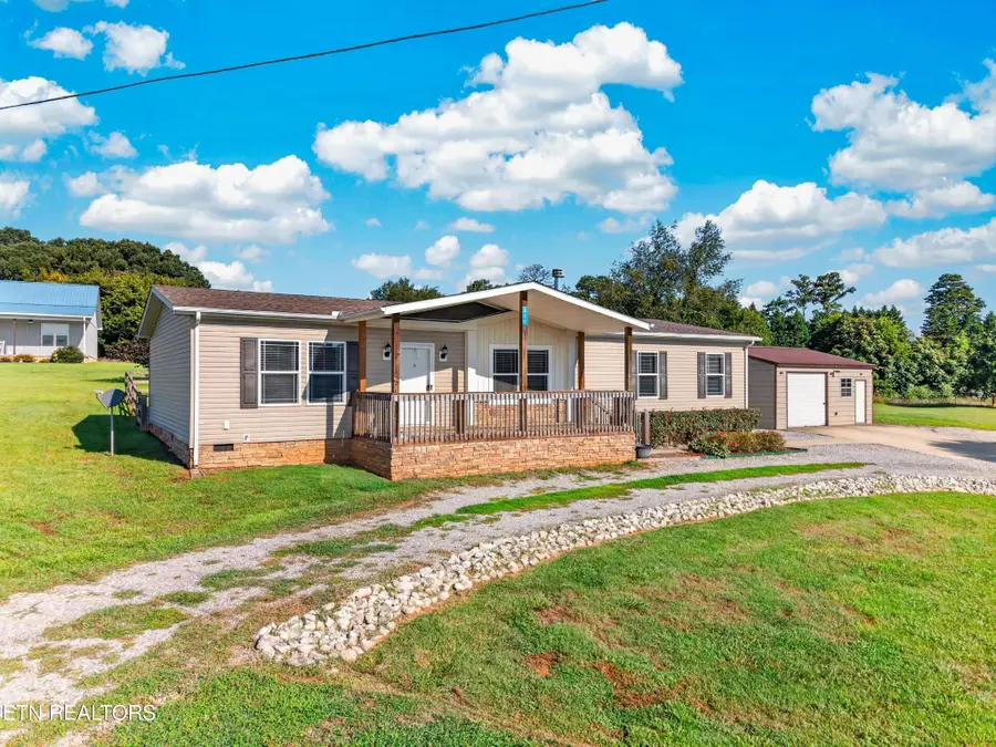 211 S Springview Rd, Maryville, TN 37801 - #3