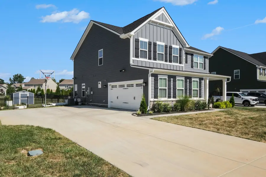 1913 Oak Dr, Murfreesboro, TN 37128 - #2