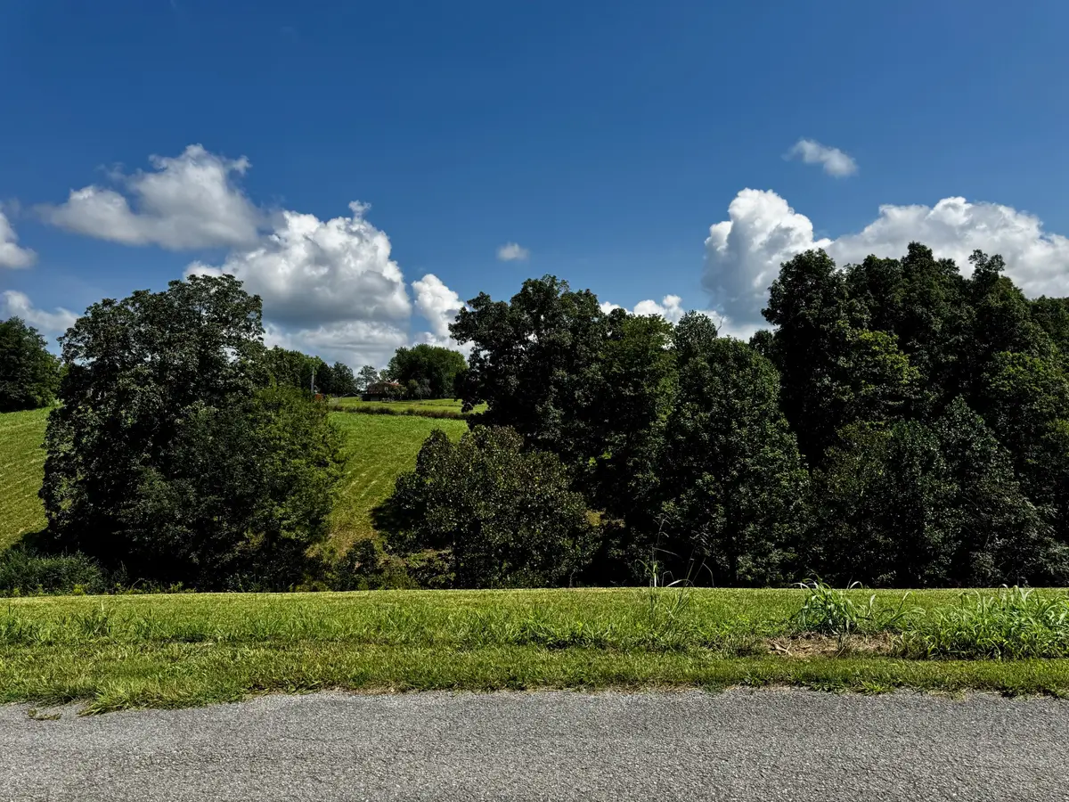 630 Dyer Ridge Rd, Baxter, TN 38544 - #1