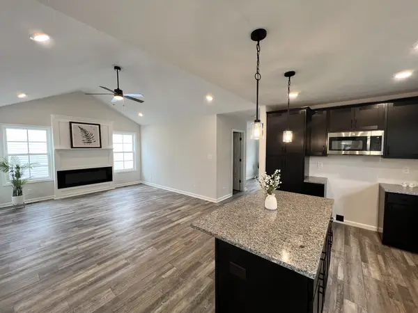 1154 Tybee Dr, Clarksville, TN 37042