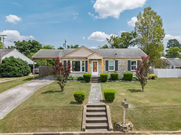 705 1st Ave, Fayetteville, TN 37334
