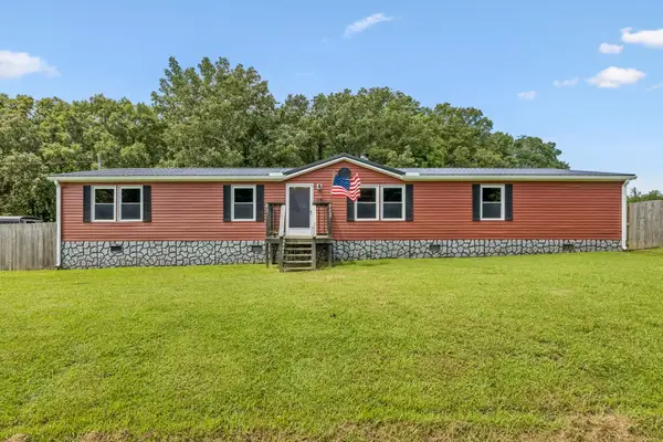 216 Shubert Rd, Hohenwald, TN 38462