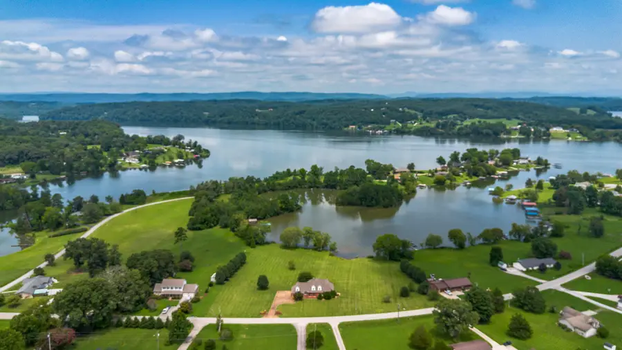 662 River Rd, Kingston, TN 37763 - #3