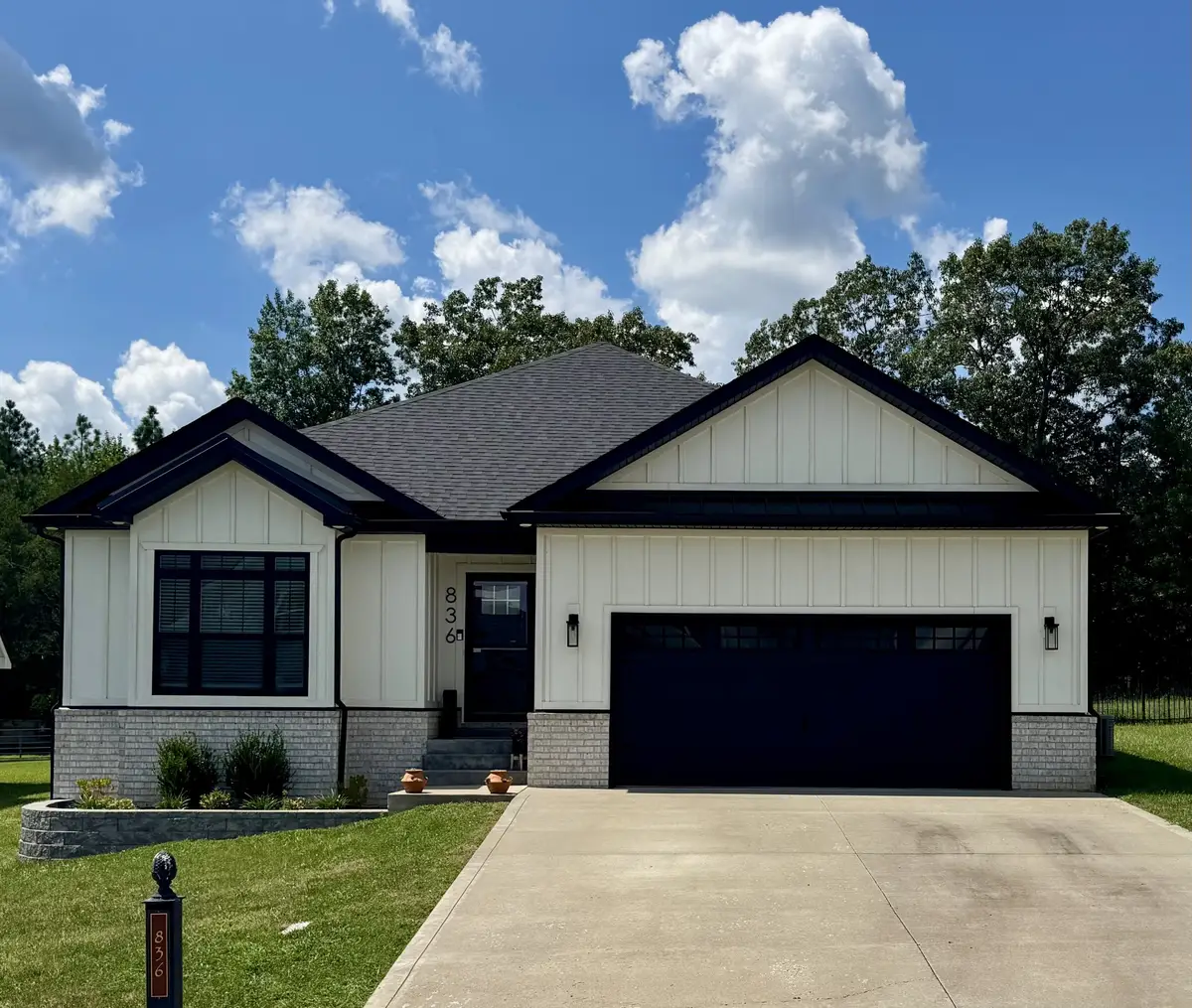 836 Jersey Dr, Clarksville, TN 37043 - #1