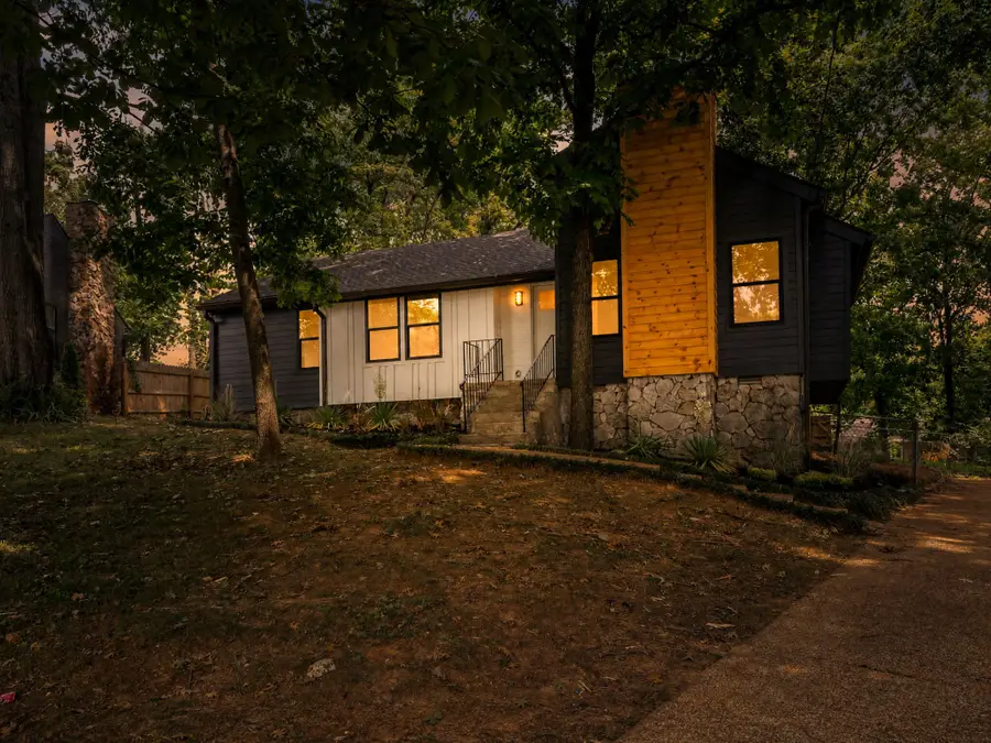 304 Sunrise Cir, Mount Juliet, TN 37122 - #2
