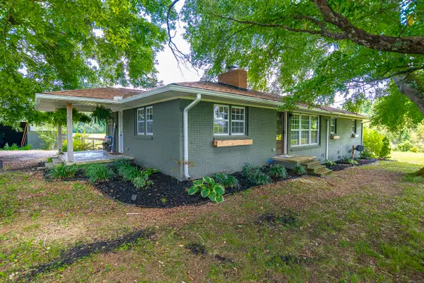 134 Old Huntsville Rd, Fayetteville, TN 37334
