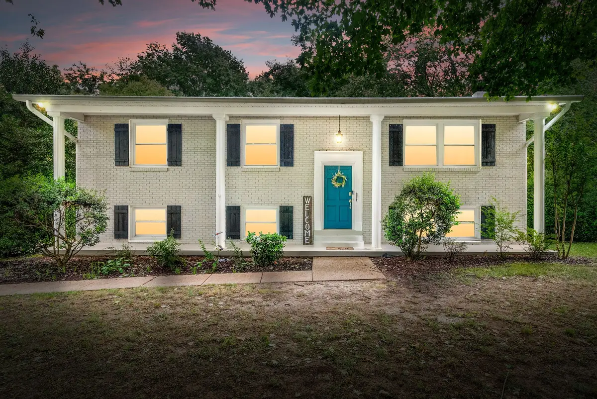573 Rosehill Dr, Clarksville, TN 37042 - #1