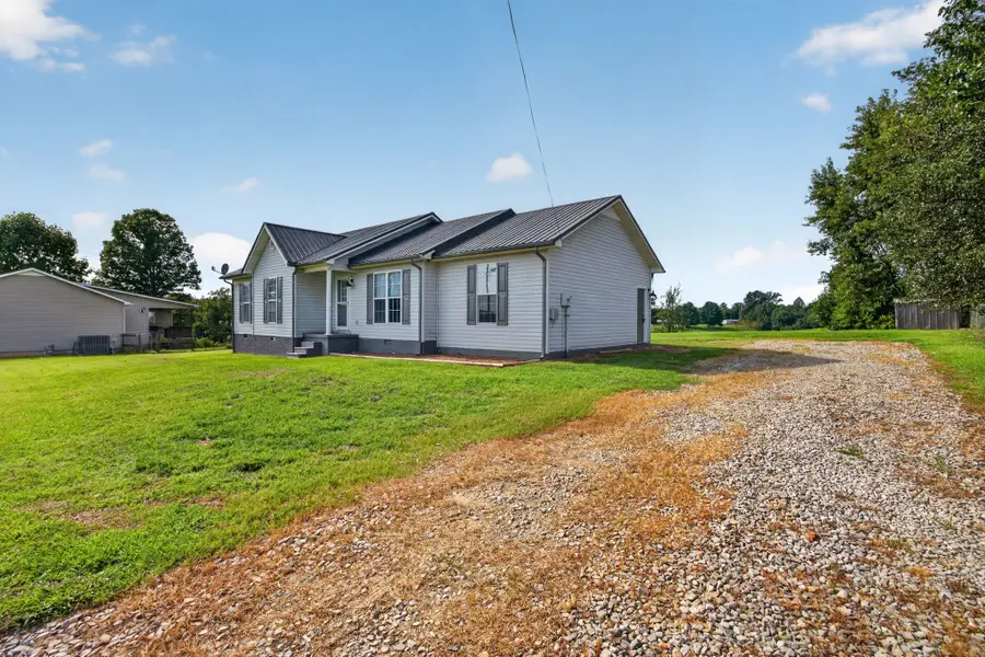 397 Charlie Hickey Rd, Sparta, TN 38583 - #2