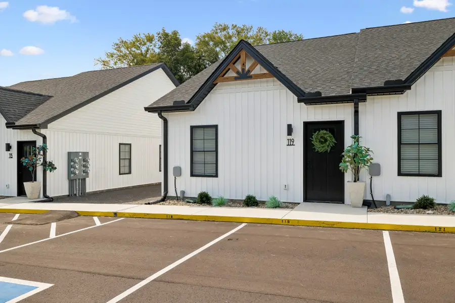 119 Deer Valley Drive E, Gordonsville, TN 38563 - #3